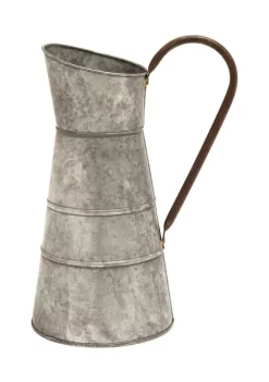 Discount 🔔 Farmhouse Metal Planter by Monroe Lane 🥰